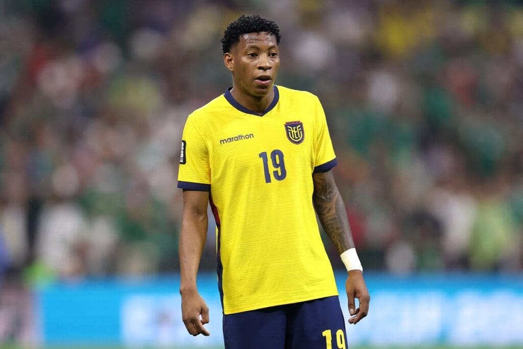 Gonzalo Plata sério durante partida pelo Equador na Copa do Mundo 2026
