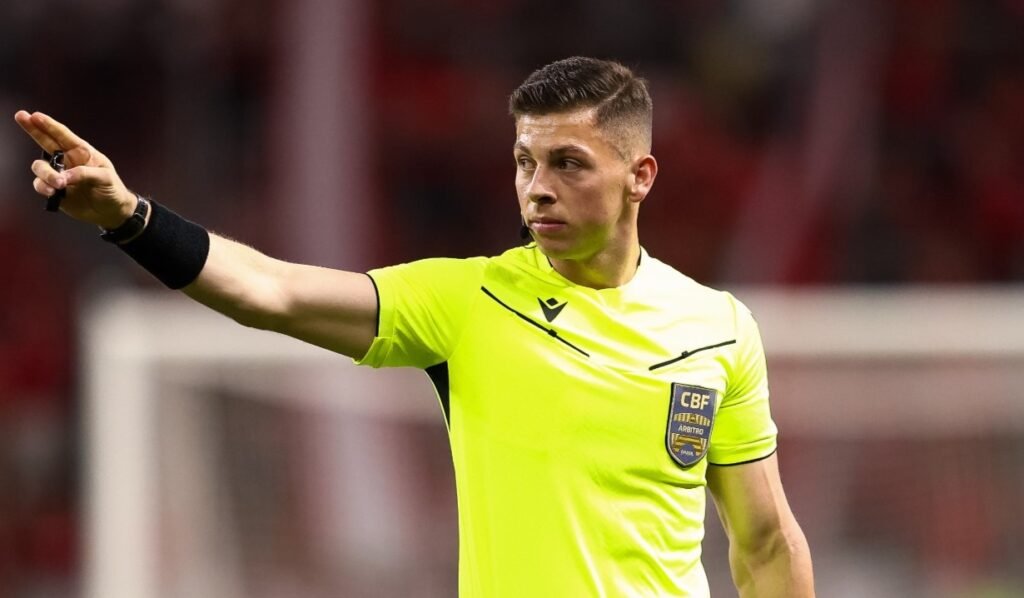 Lucas Casagrande apita Remo x Flamengo pelo Brasileirão; veja histórico Lucas Casagrande, árbitro escalado para Remo x Flamengo, em jogo do Brasileirão