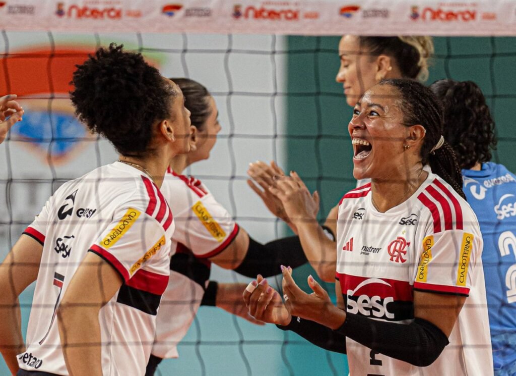 Onde assistir Sesc Flamengo x Praia Clube pela Copa SuperVôlei hoje ao vivo: canais e guia de transmissão Simone Lee comemora ponto do Sesc Flamengo; saiba onde assistir sesc flaemengo x praia clube