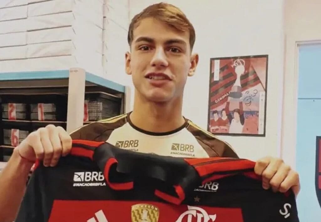 Joaquín Freitas mostra número que vestirá no Flamengo; veja joaquín freitas flamengo ninho