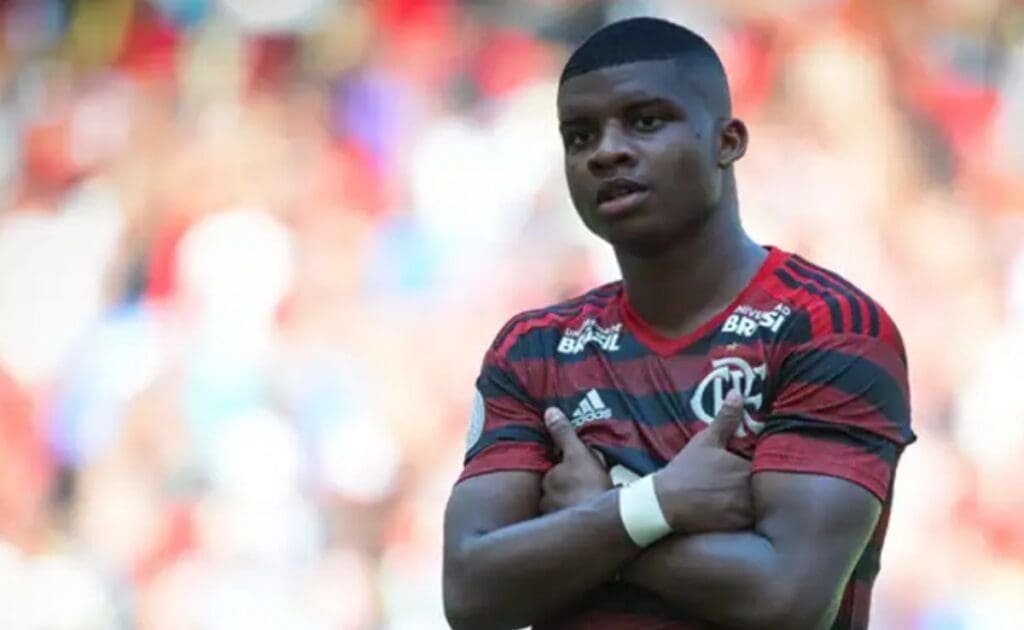 Veja tempo de contrato de Lincoln, ex-Flamengo, em clube da Série B lincoln comemora gol pelo flamengo