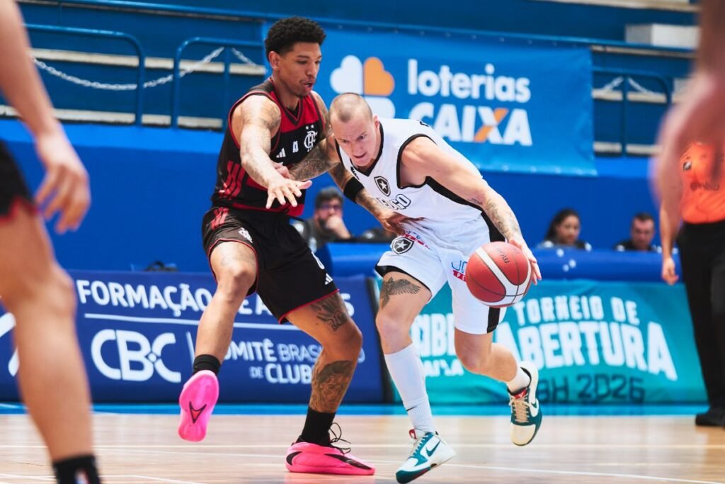 Onde assistir FlaBasquete x Botafogo pelo NBB hoje ao vivo: horário, canais e guia de transmissão Saiba onde assistir Flabasquete x Botafogo - Didi Louzada marcando em FlaBasquete x Botafogo