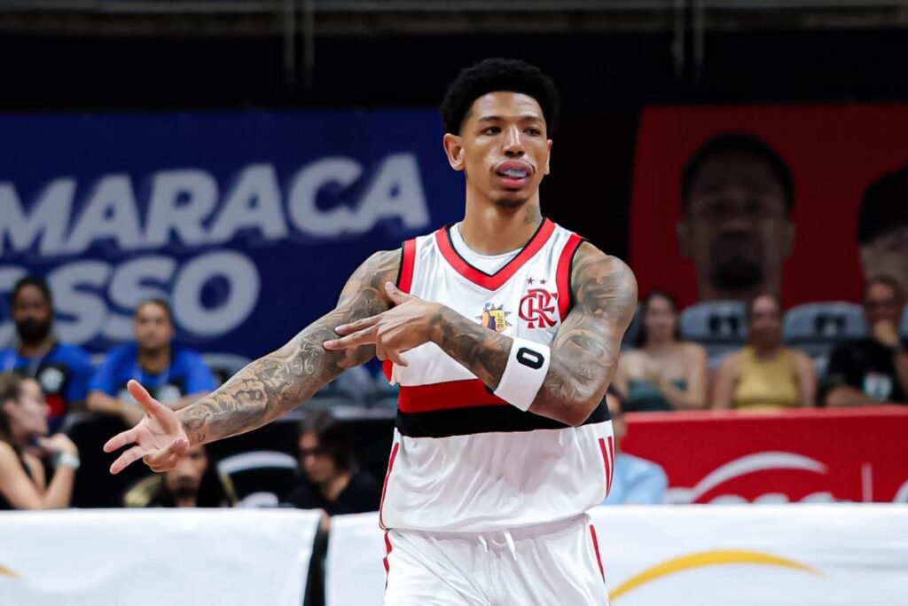 Didi Louzada sofre lesão e desfalca FlaBasquete no NBB Didi Louzada só jogou 6 minutos contra o Oberá no último sábado
