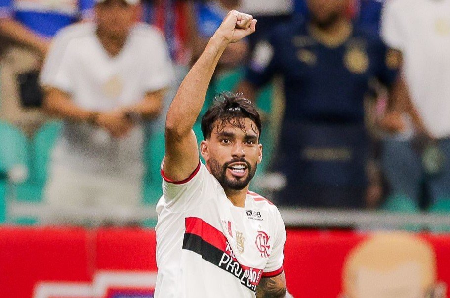 Paquetá vê estilo do Flamengo como trunfo para recorde pessoal em 2026 Lucas Paquetá comemora gol em Bahia x Flamengo