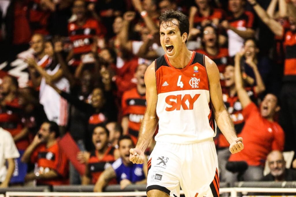 Marcelinho Machado foi o grande nome do FlaBasquete na Sul-Americana de 2009