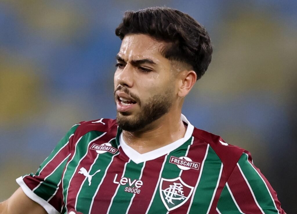 Nonato, meia do Fluminense; volante falou sobre o clássico contra o Flamengo