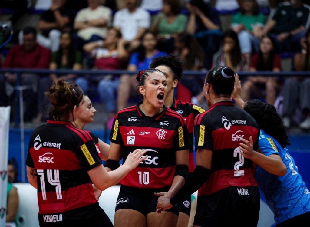 Sesc Flamengo comemora ponto na final do Carioca contra o Fluminense