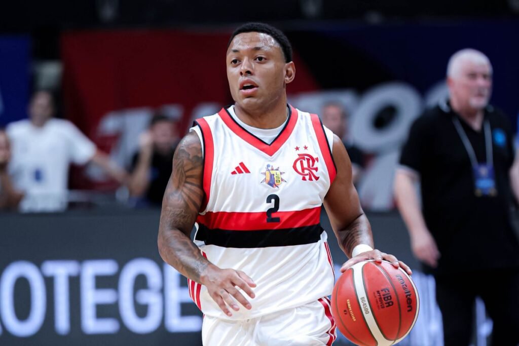 Yago Mateus foi cestinha do FlaBasquete contra o Oberá