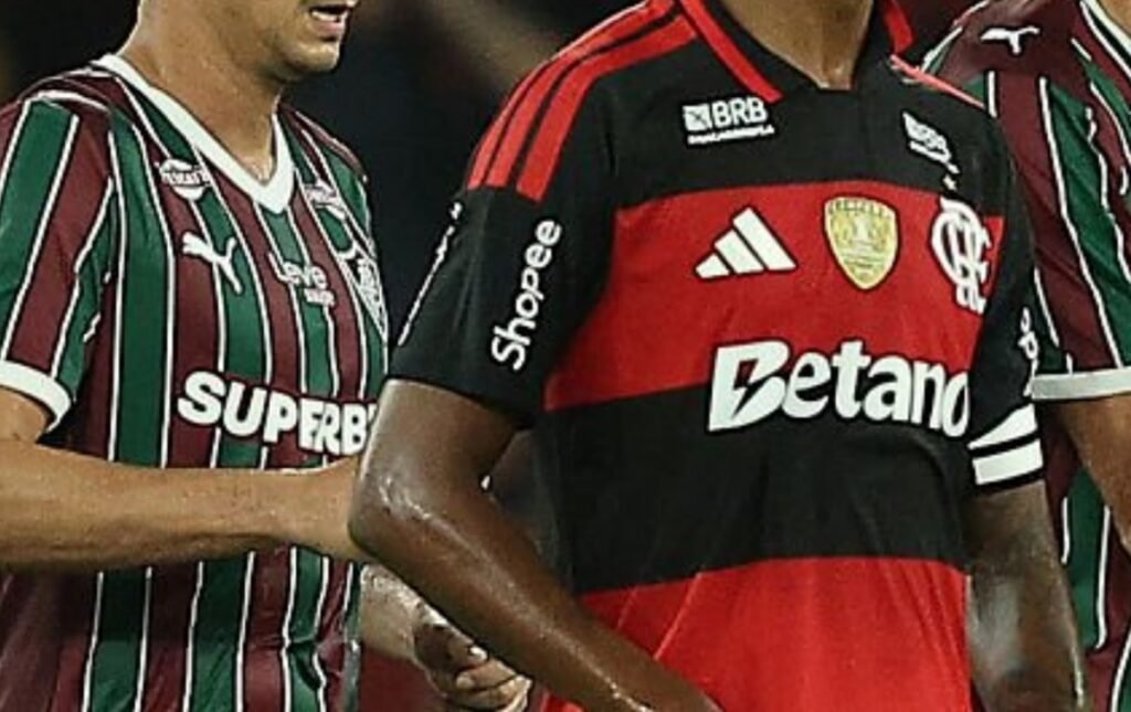 fluminense flamengo uniformes