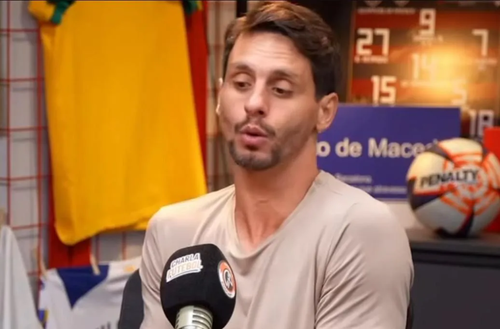 Rodrigo Caio revela detalhes da preparação para o gol de Danilo no título da Libertadores 2025 Rdorigo Caio no Charla Podcast